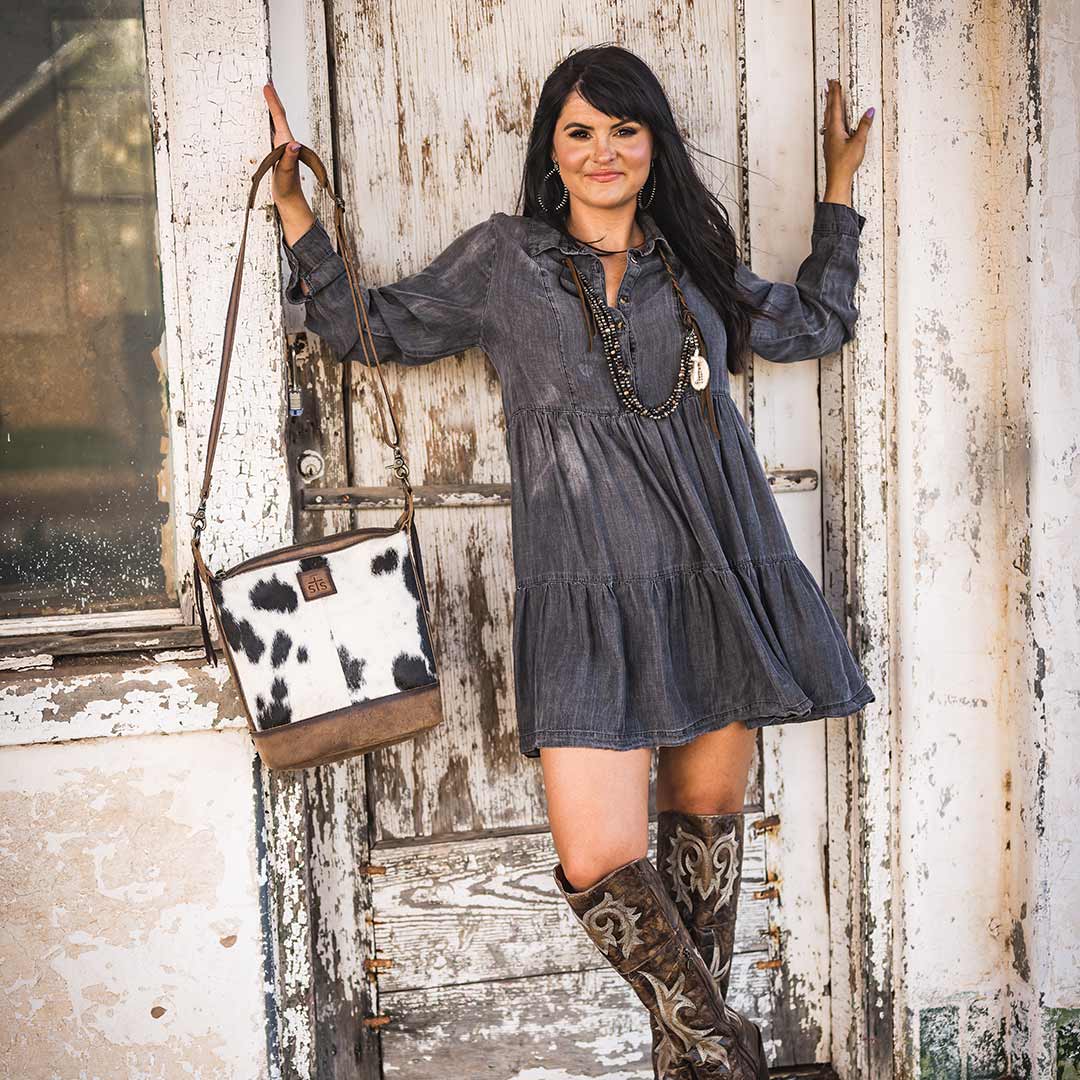 STS Ranchwear Cowhide Mailbag Crossbody Purse