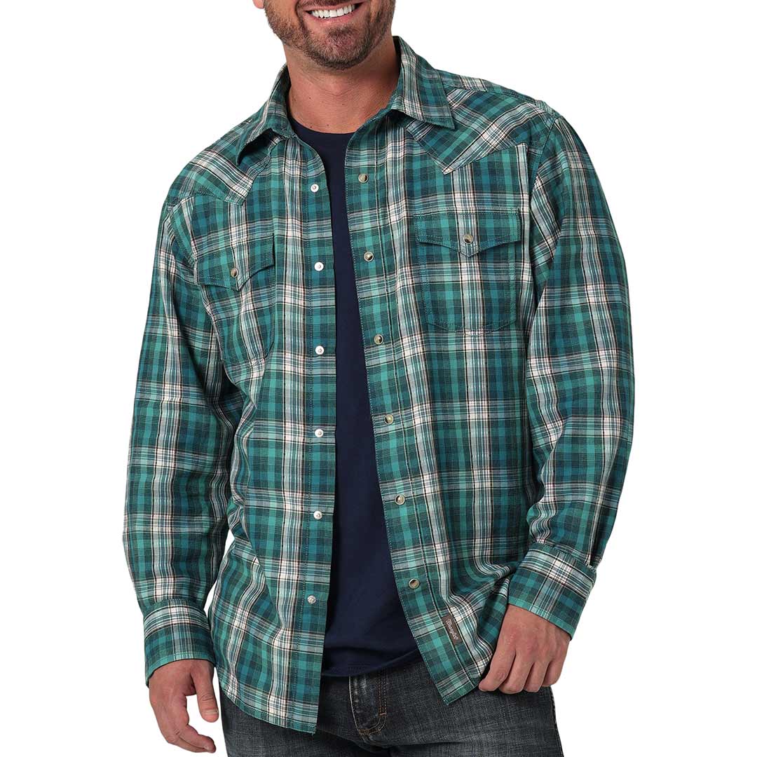 Wrangler Men's Retro Premium Plaid Snap Shirt