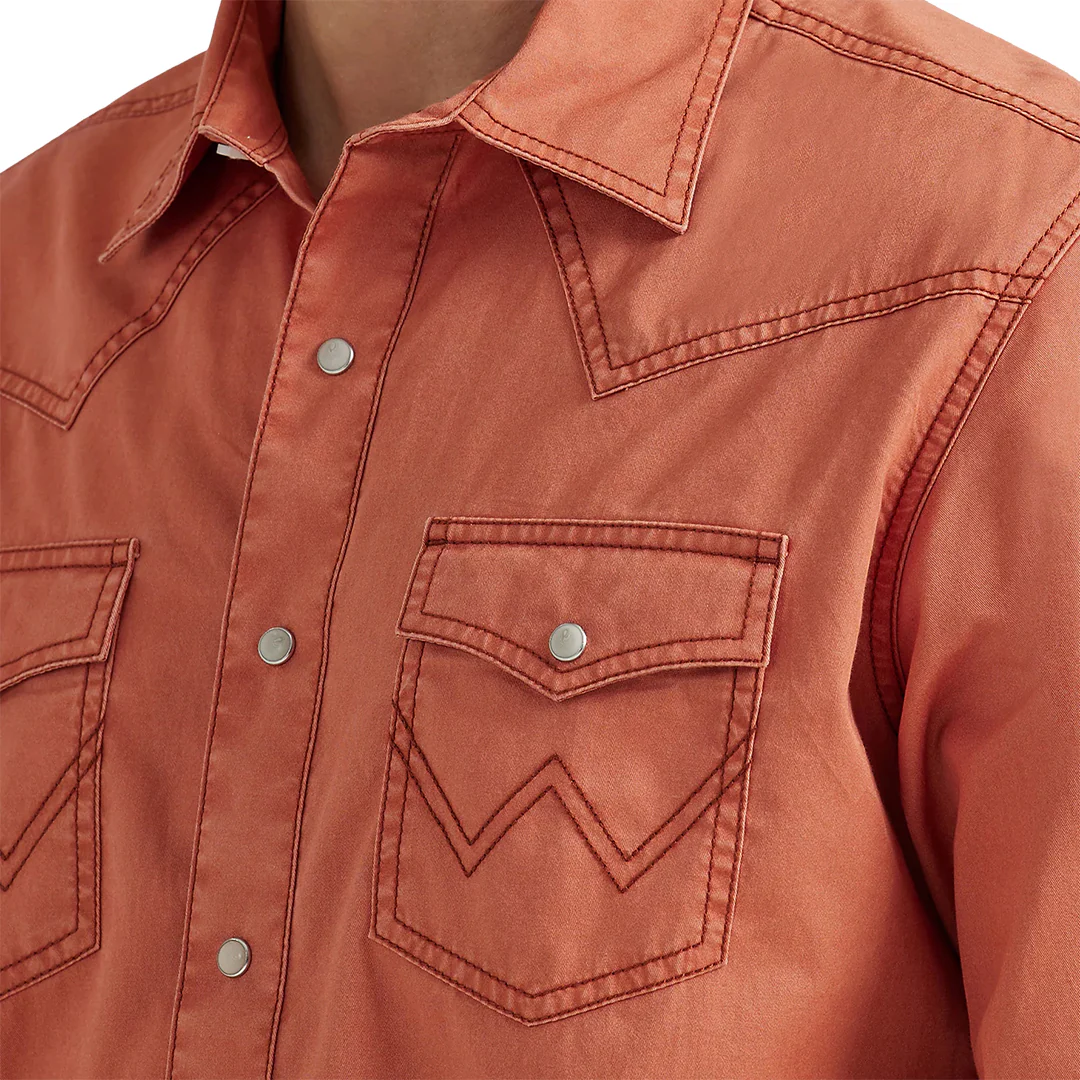Wrangler Men's Retro Premium Western Snap Solid Shirt