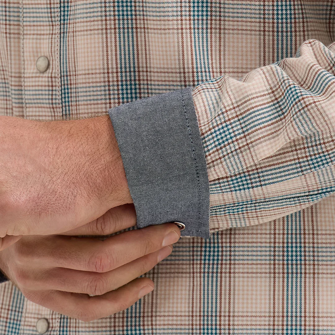 Wrangler Men's Retro Premium Plaid Long Sleeve Snap Shirt