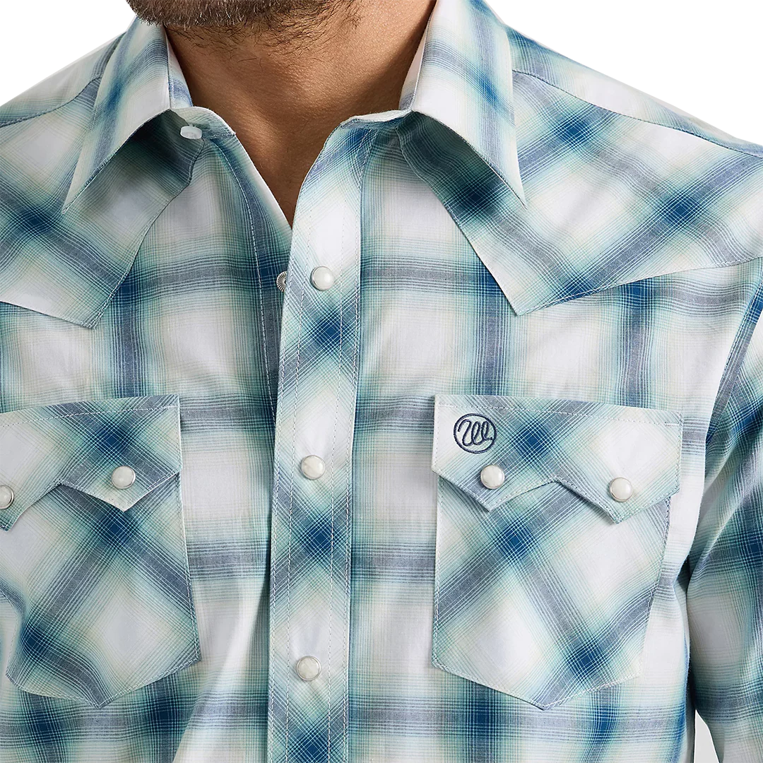 Wrangler Men's Retro Plaid Long Sleeve Snap Shirt