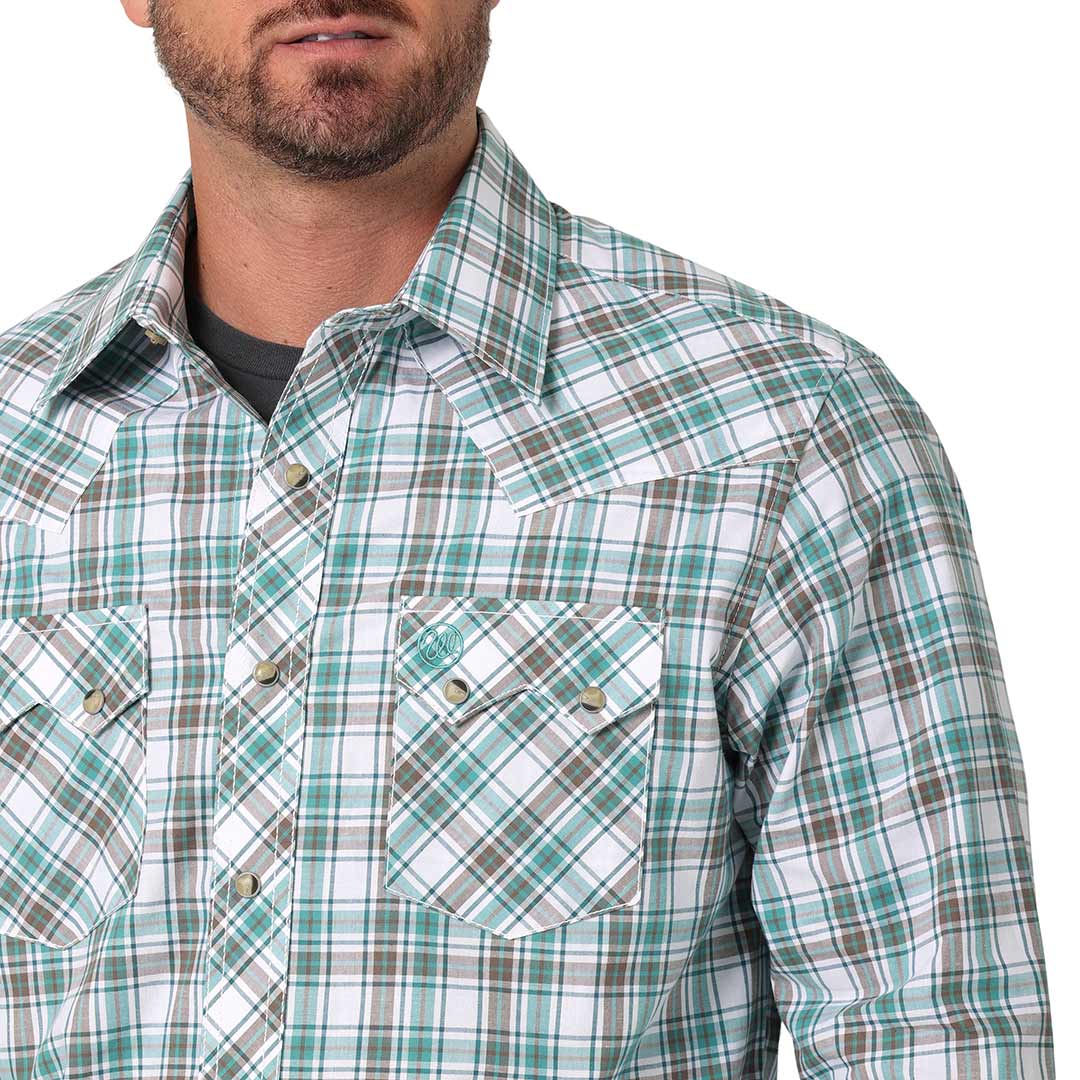 Wrangler Men's Retro Sawtooth Pocket Plaid Snap Shirt
