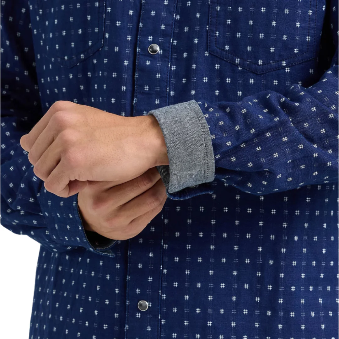 Wrangler Men's Retro Premium Long Sleeve Western Snap Printed Shirt