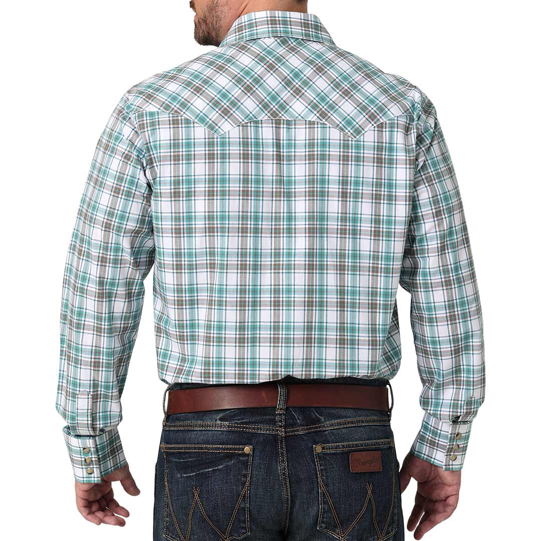 Wrangler Men's Retro Sawtooth Pocket Plaid Snap Shirt