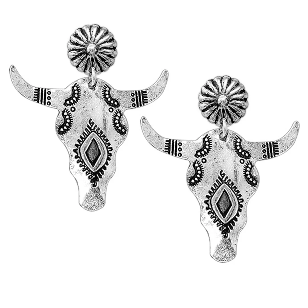 Wyo Horse Women's Traditional Hammered Silver Steer Skull Earrings