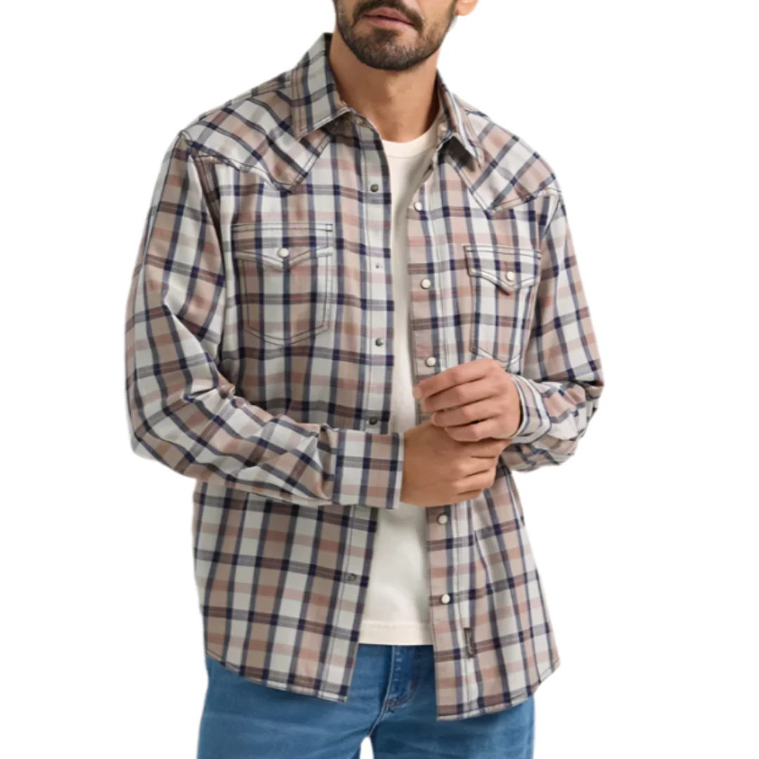 Wrangler Men's Retro Plaid Long Sleeve Snap Shirt