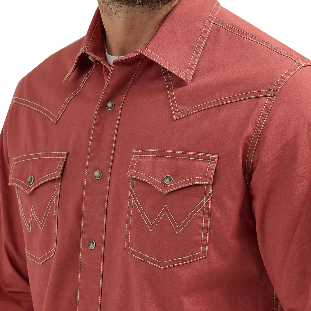 Wrangler Men's Retro Premium Western Long Sleeve Snap Shirt