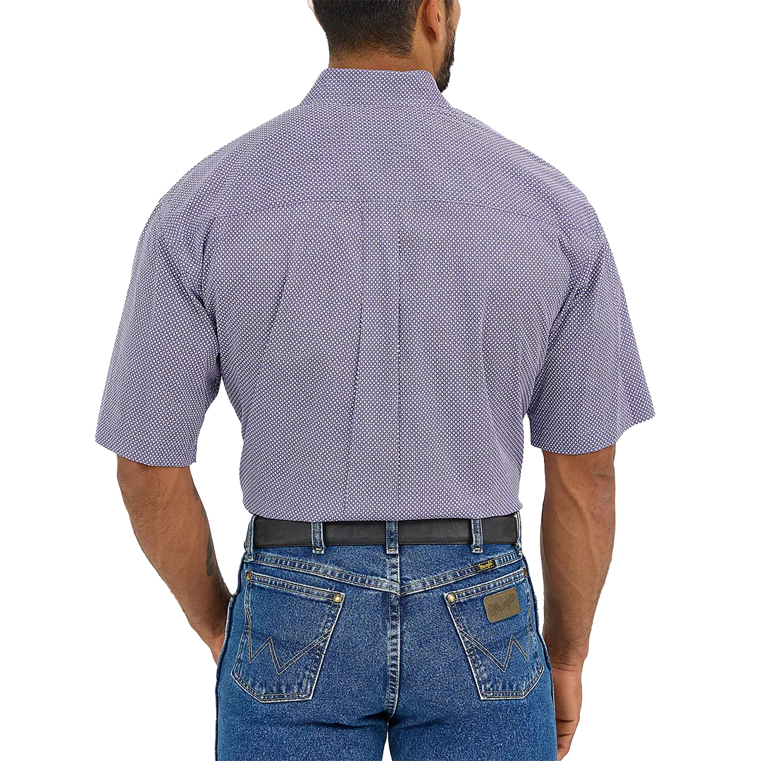 Wrangler Men's George Strait Short Sleeve Button Down Shirt