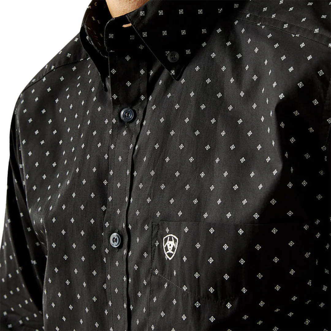 Ariat Men's Seymour Fitted Long Sleeve Button Shirt