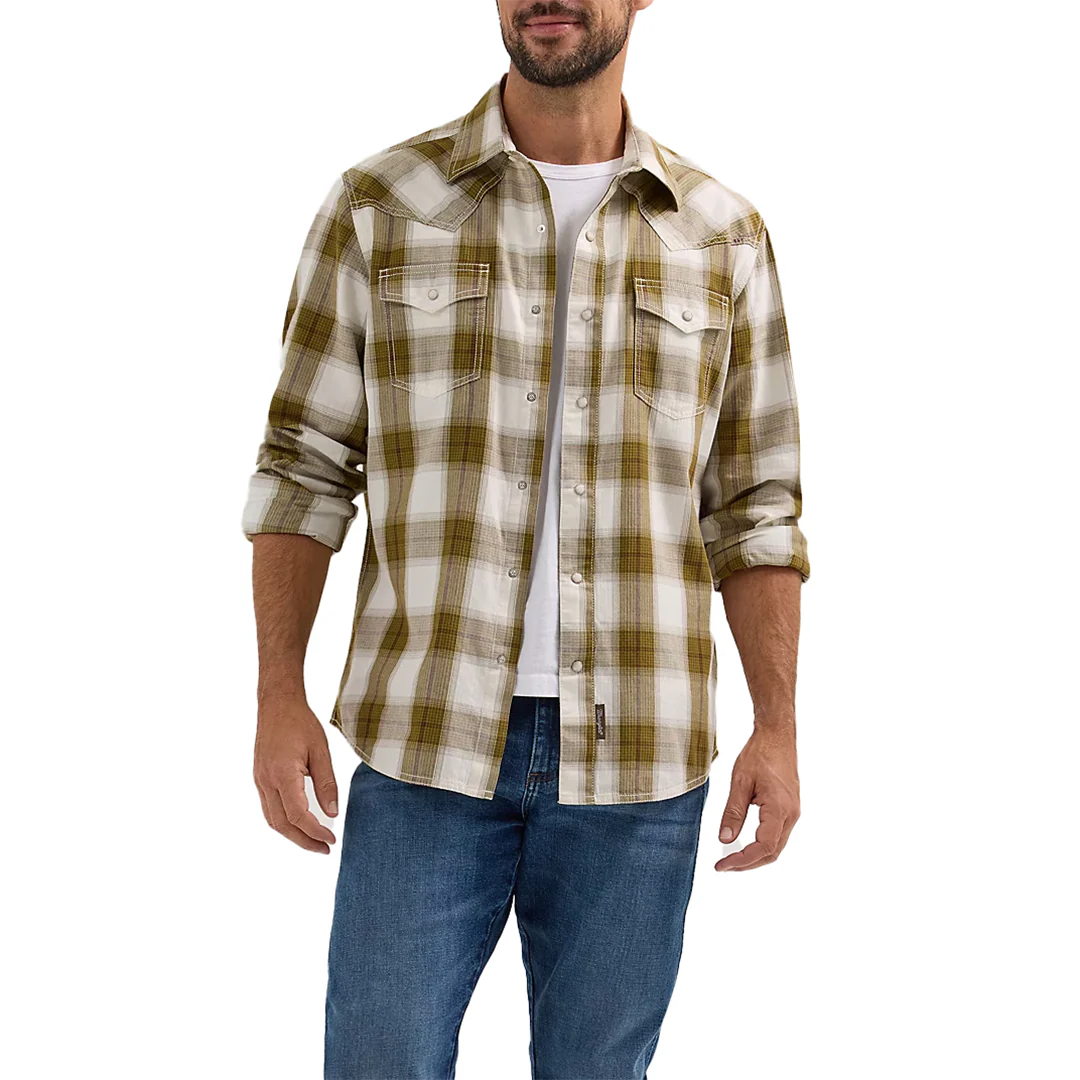 Wrangler Men's Retro Premium Plaid Long Sleeve Snap Shirt