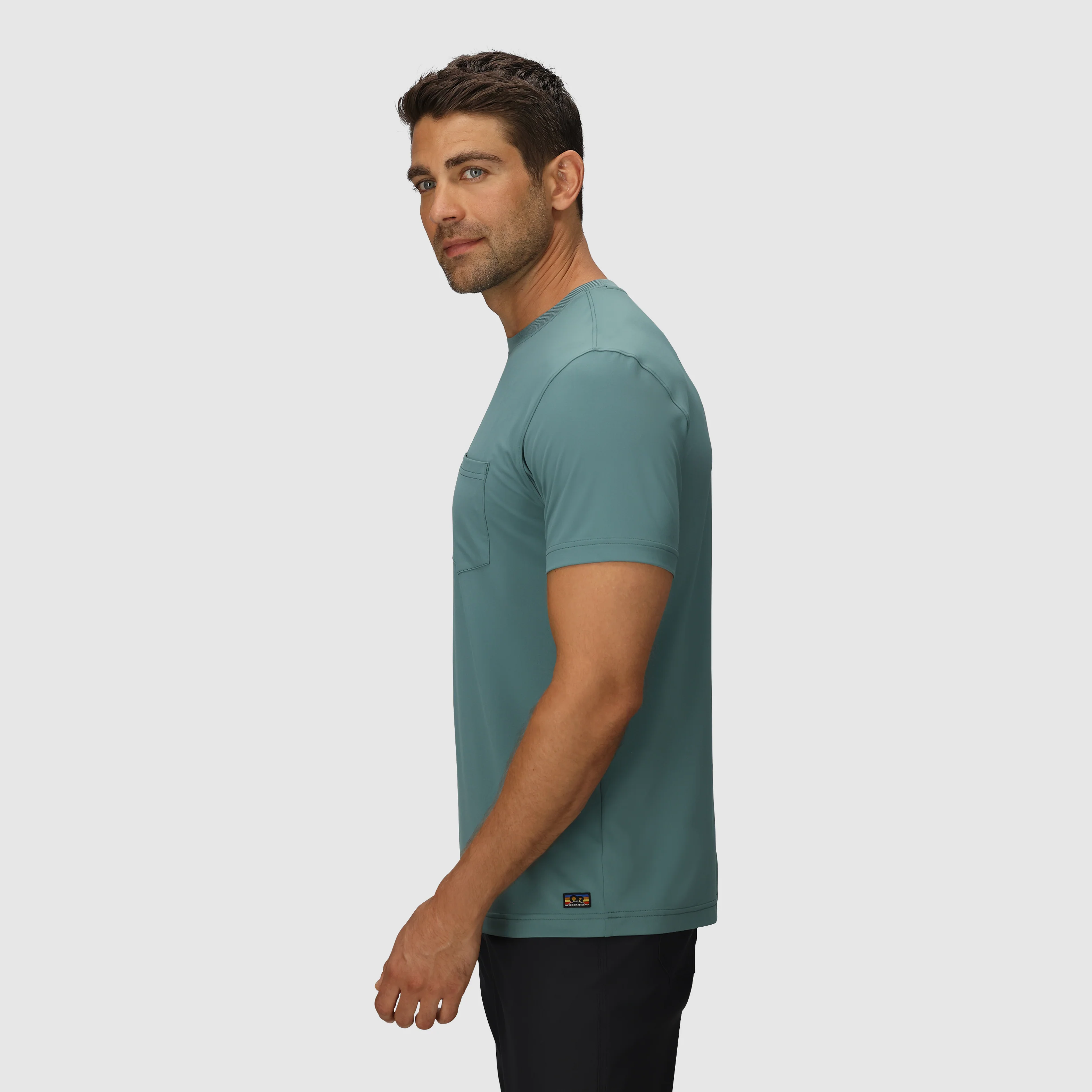 Men's Essential Pocket T-Shirt