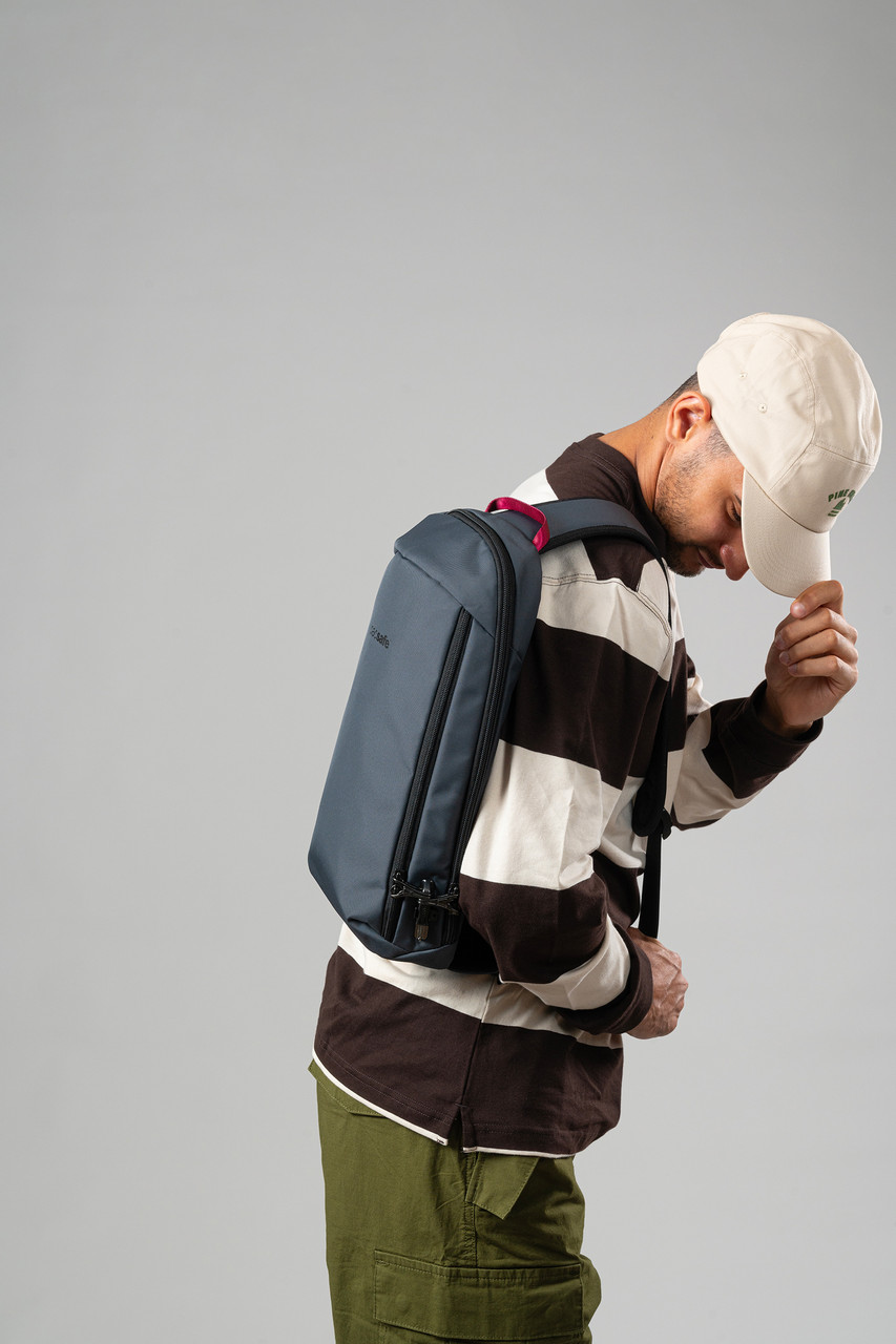 Pacsafe Vibe 325 Anti-Theft Cross Body Pack - Unisex