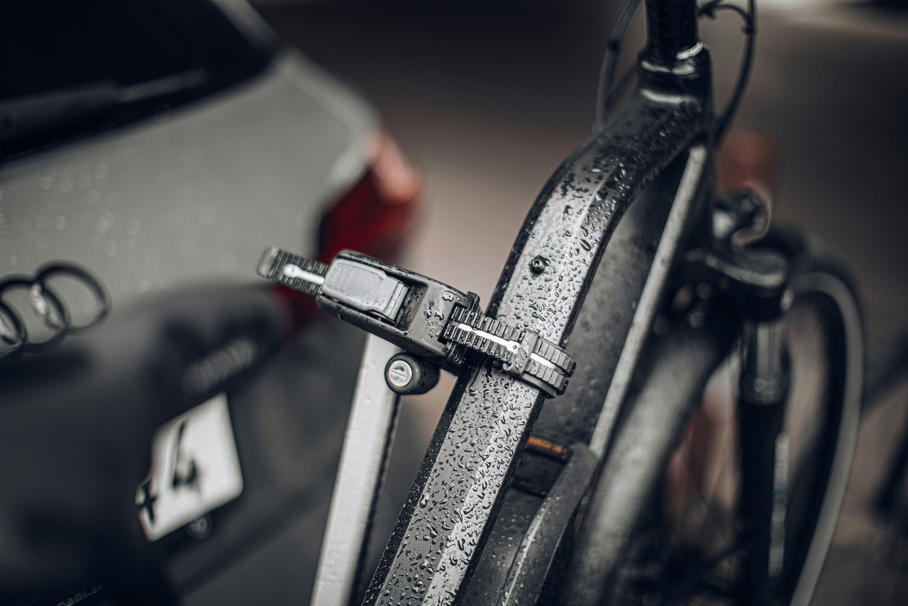 Thule Epos 2-Bike Hitch Mount Rack