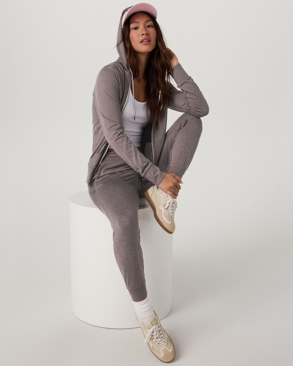 Vuori Performance Joggers - Women's