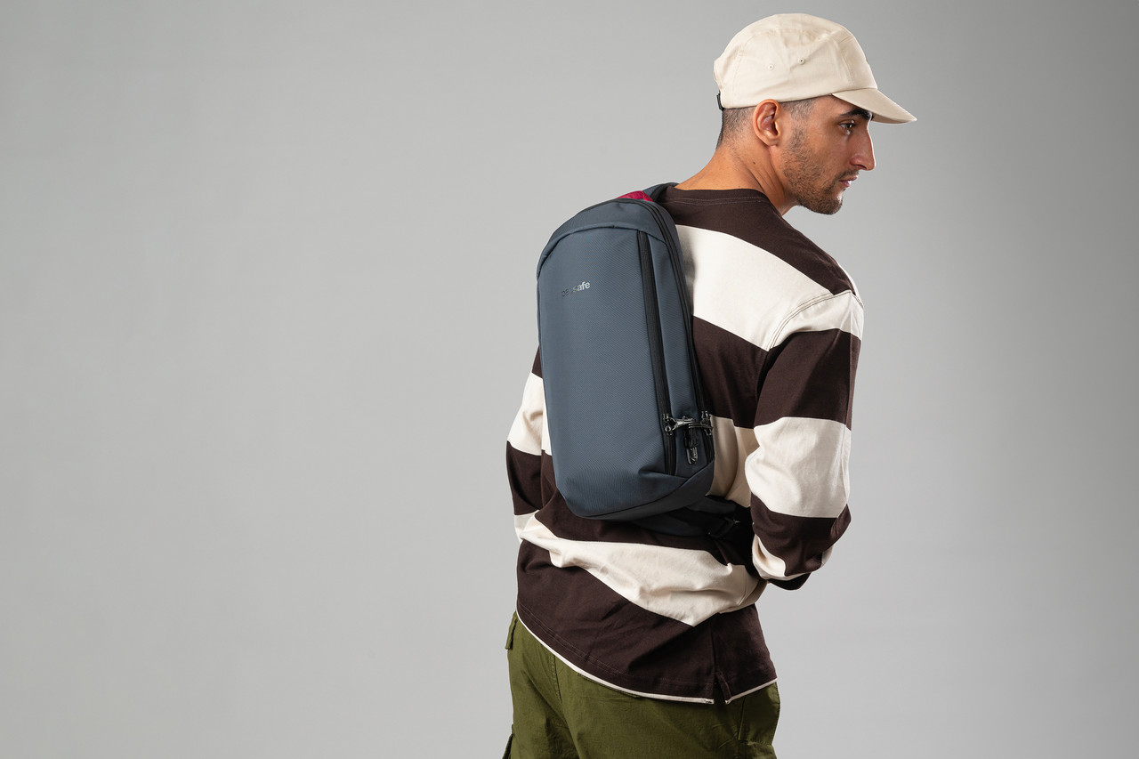 Pacsafe Vibe 325 Anti-Theft Cross Body Pack - Unisex