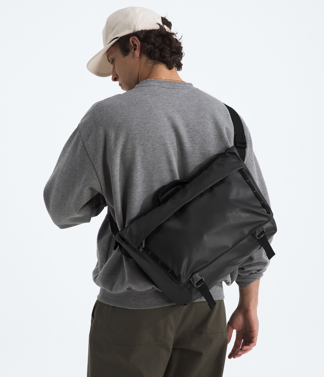 The North Face Base Camp Voyager Messenger Bag - Unisex