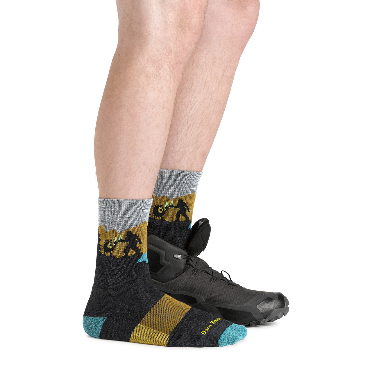 Darn Tough Close Encounters Midweight Cushion Micro Crew Socks - Unisex