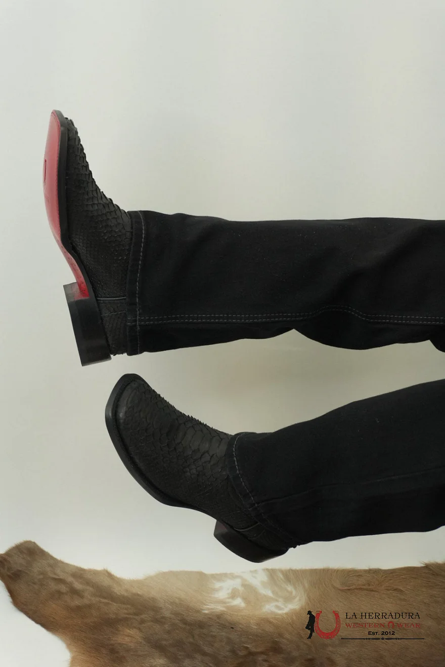 BLACK REVOLVER SLIM STRAIGHT JEANS BM1RD02484