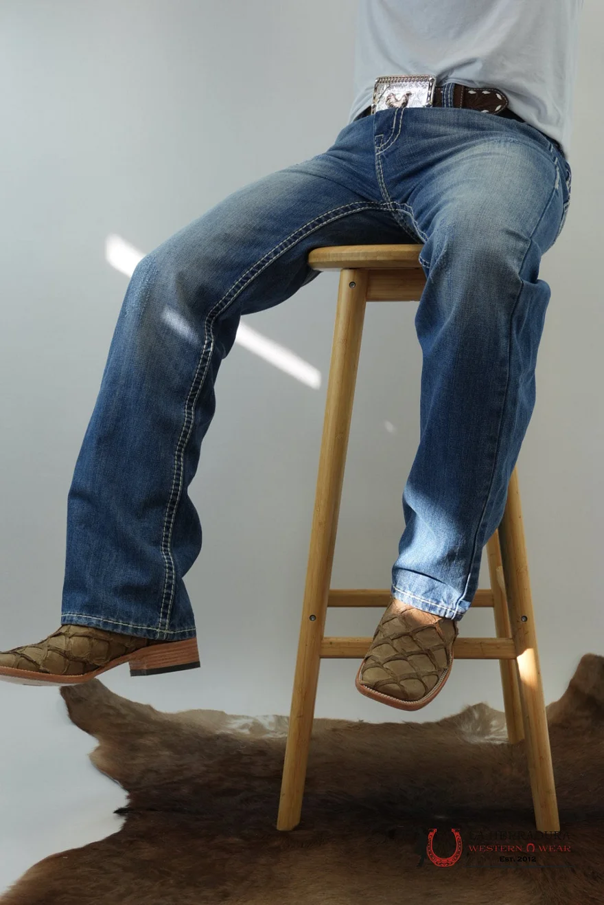 Relaxed Fit Light Navy Jeans - M051612