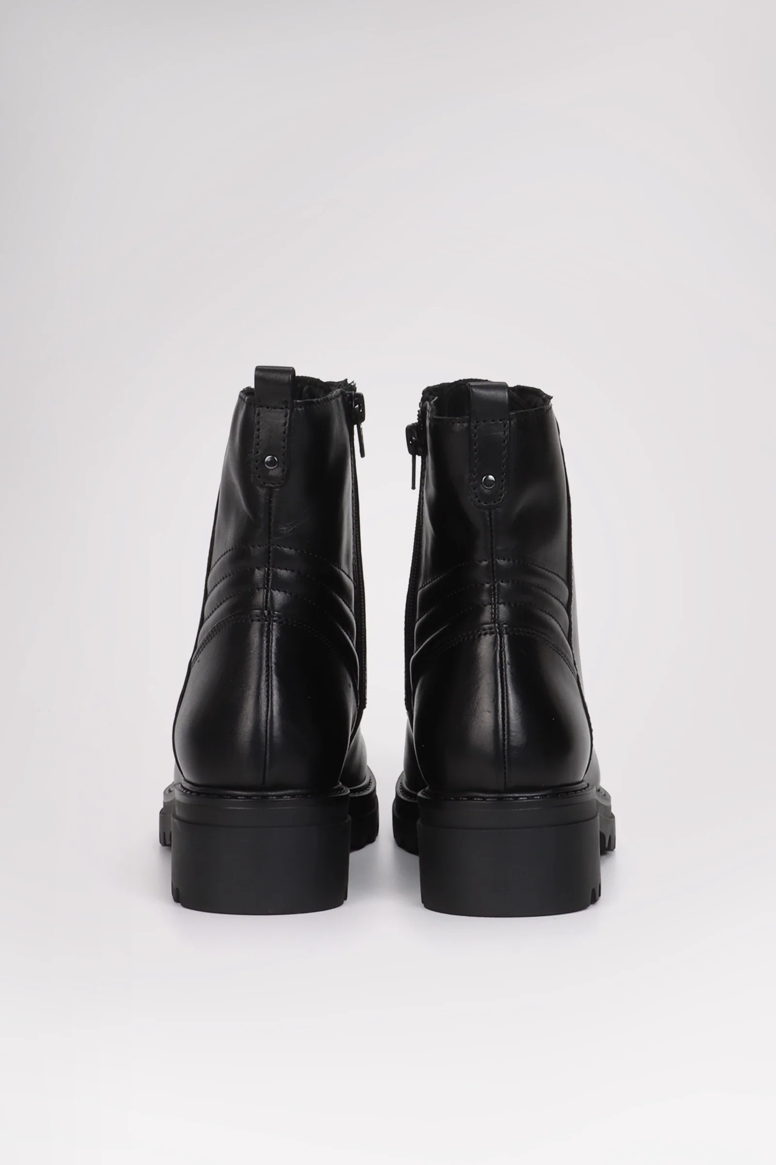 Monterey Women's Lace Up Boot