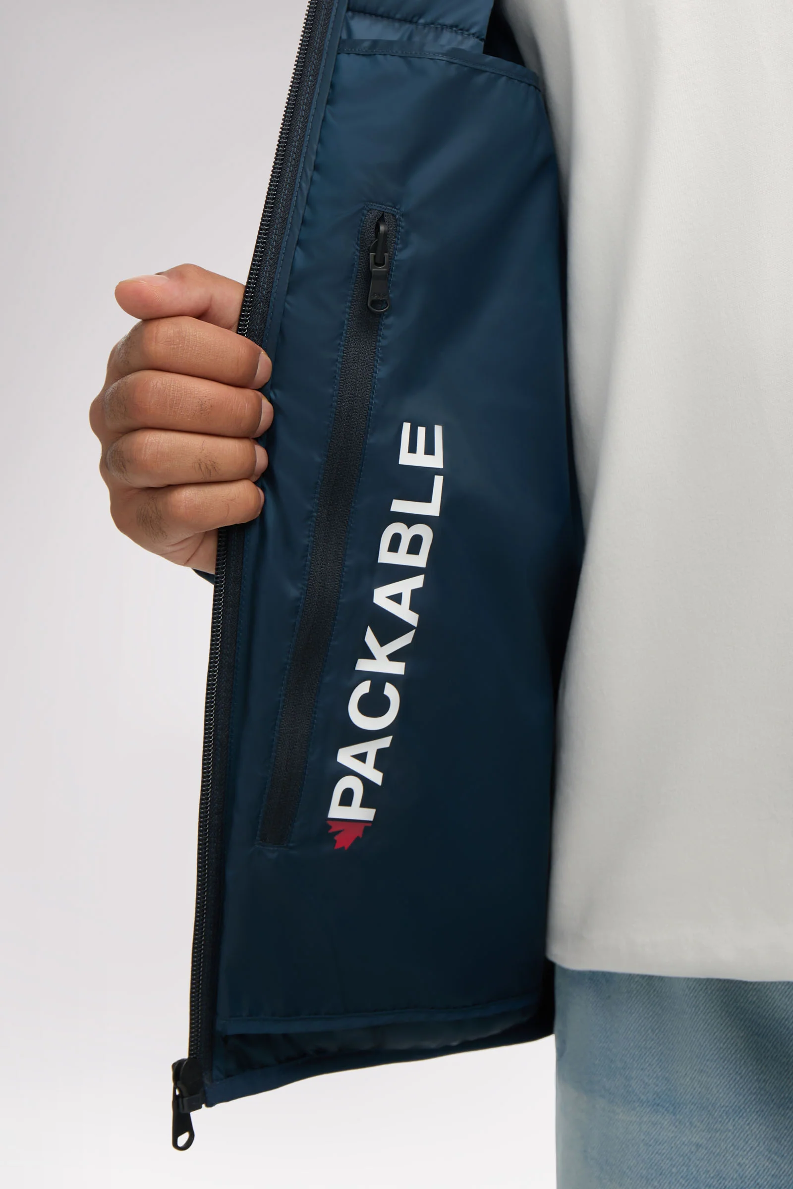 Eriksson Men's Lightweight Packable Puffer