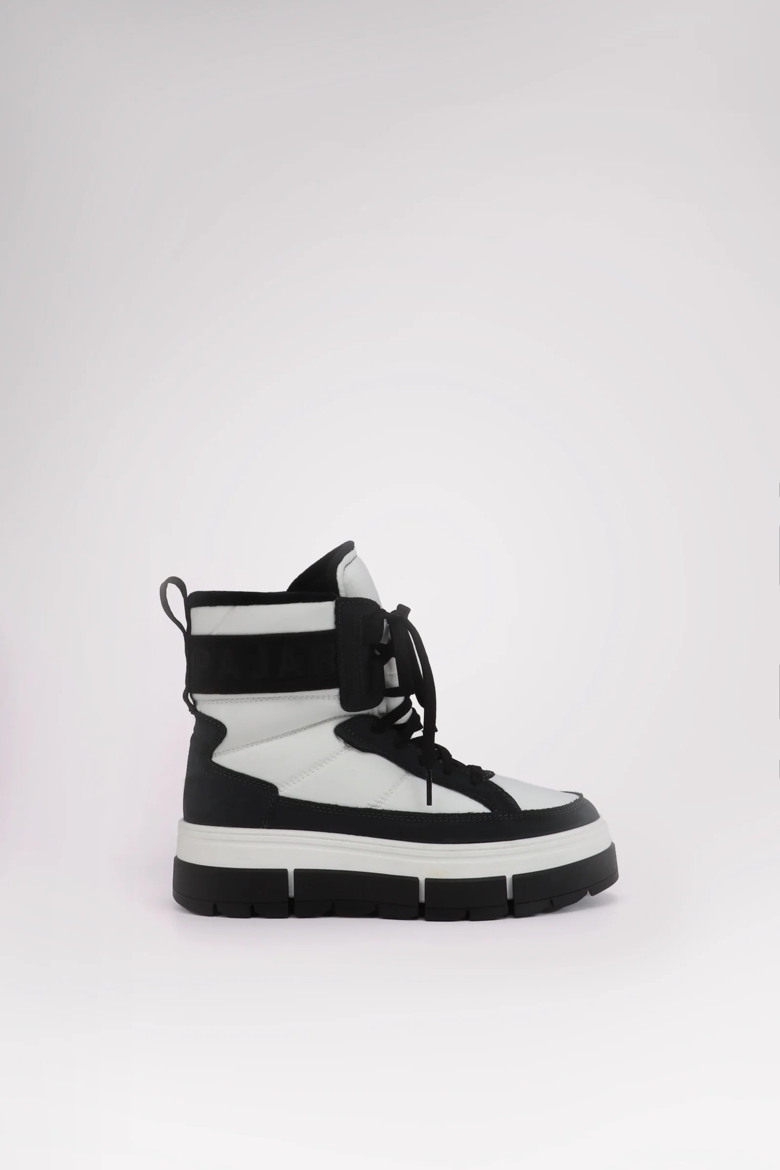 Halo Women's Boot w/Ice Grippers