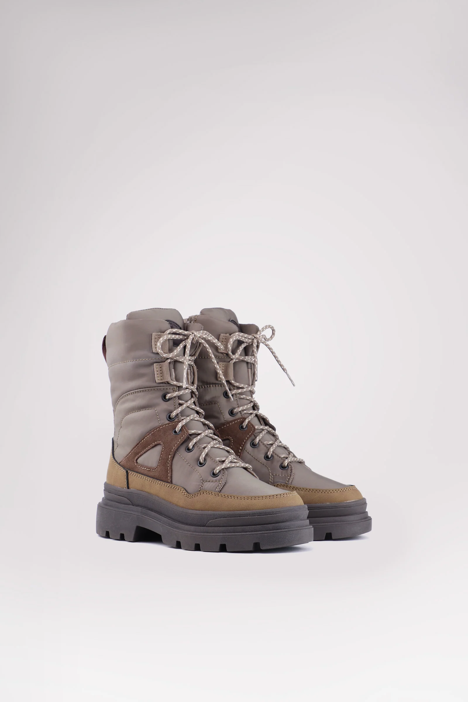 Verana Low Women's Lace Up Boot w/Zip