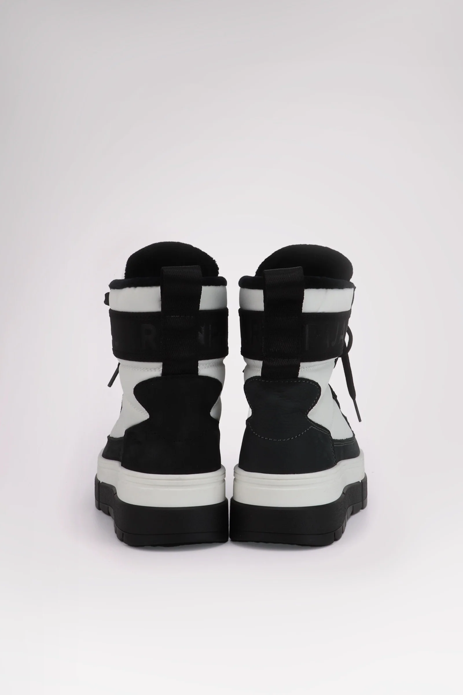 Halo Women's Boot w/Ice Grippers