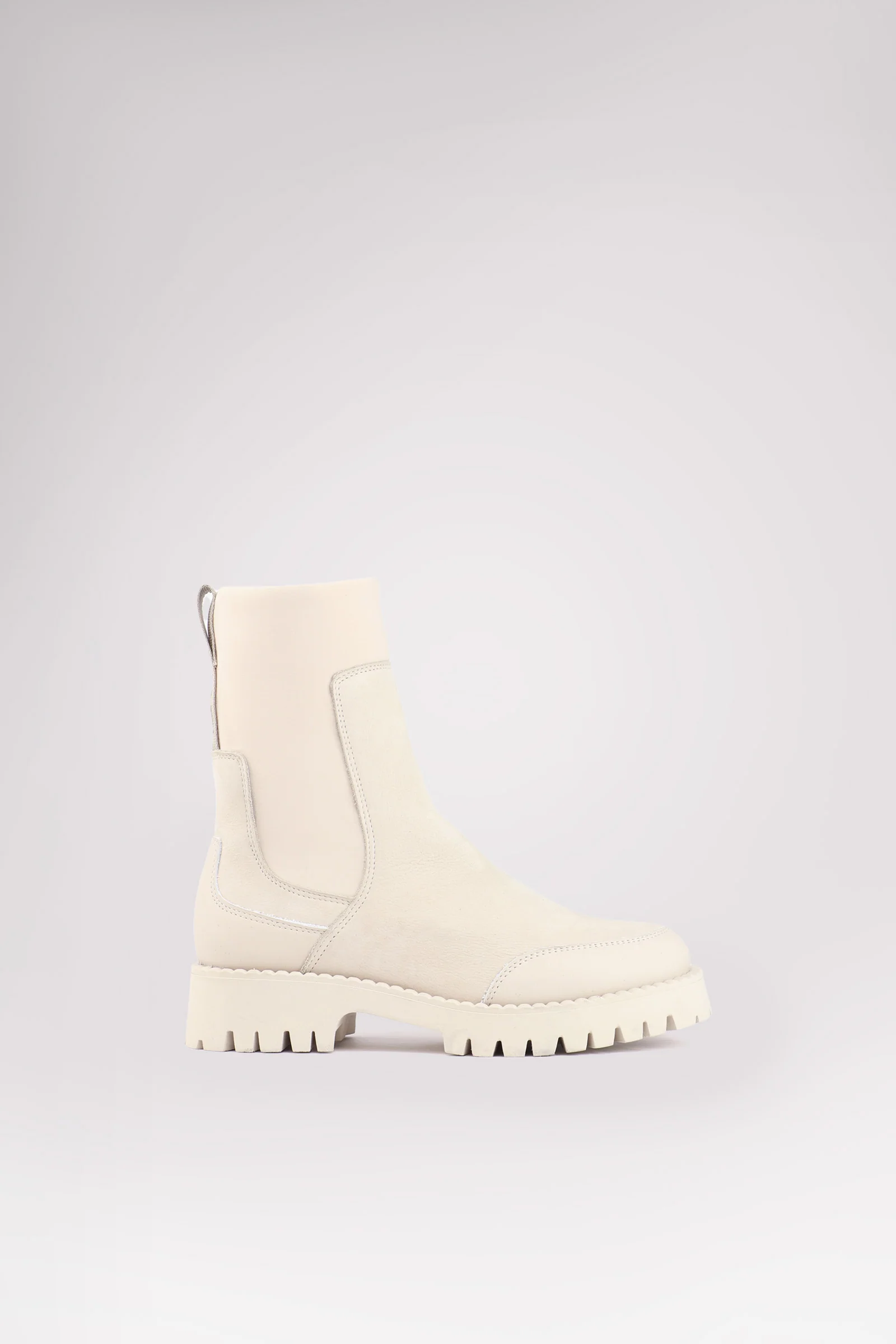 Nahya High Women's High Chelsea Boot