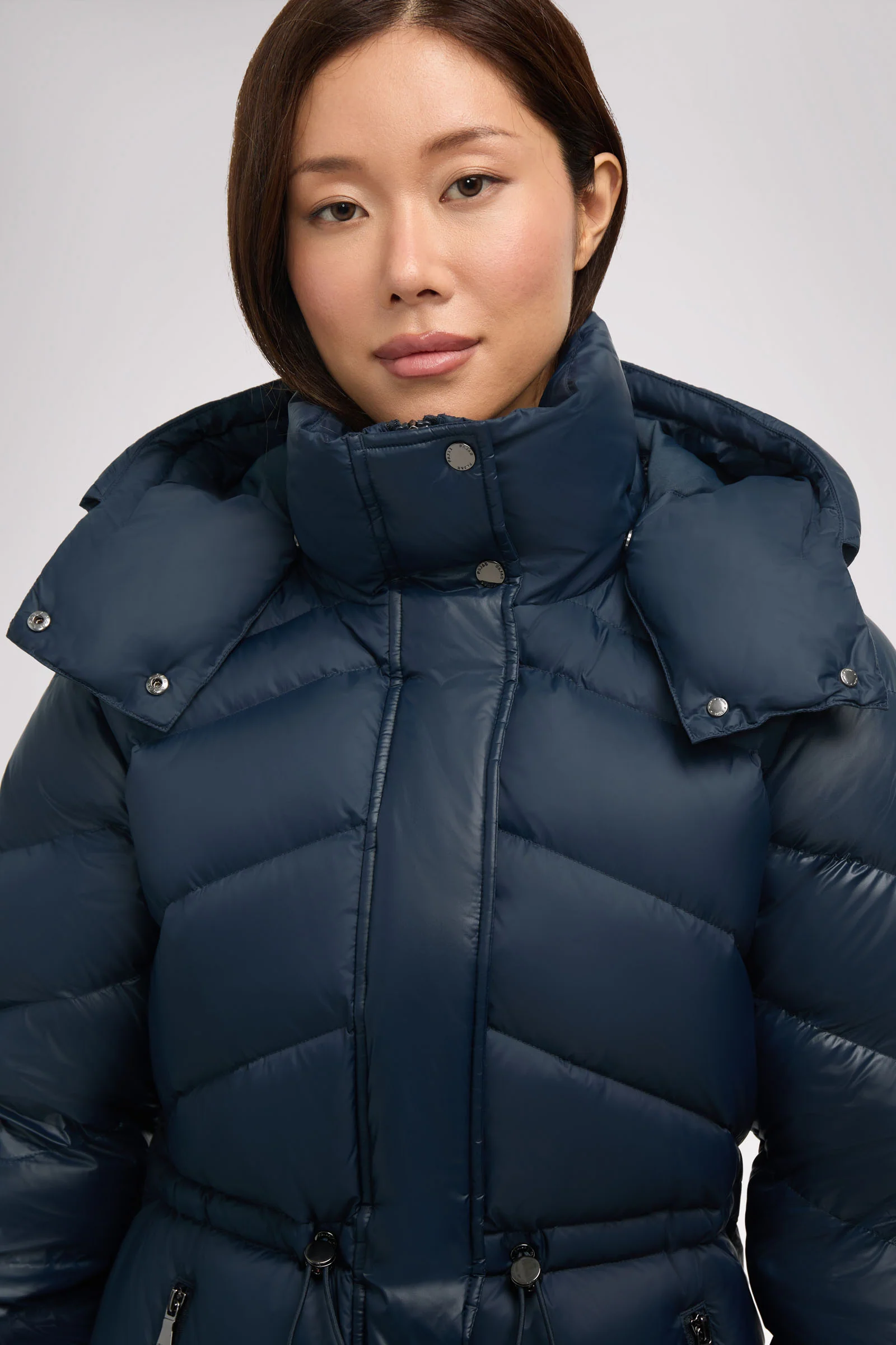 Saturn Women's Mid-Length Puffer