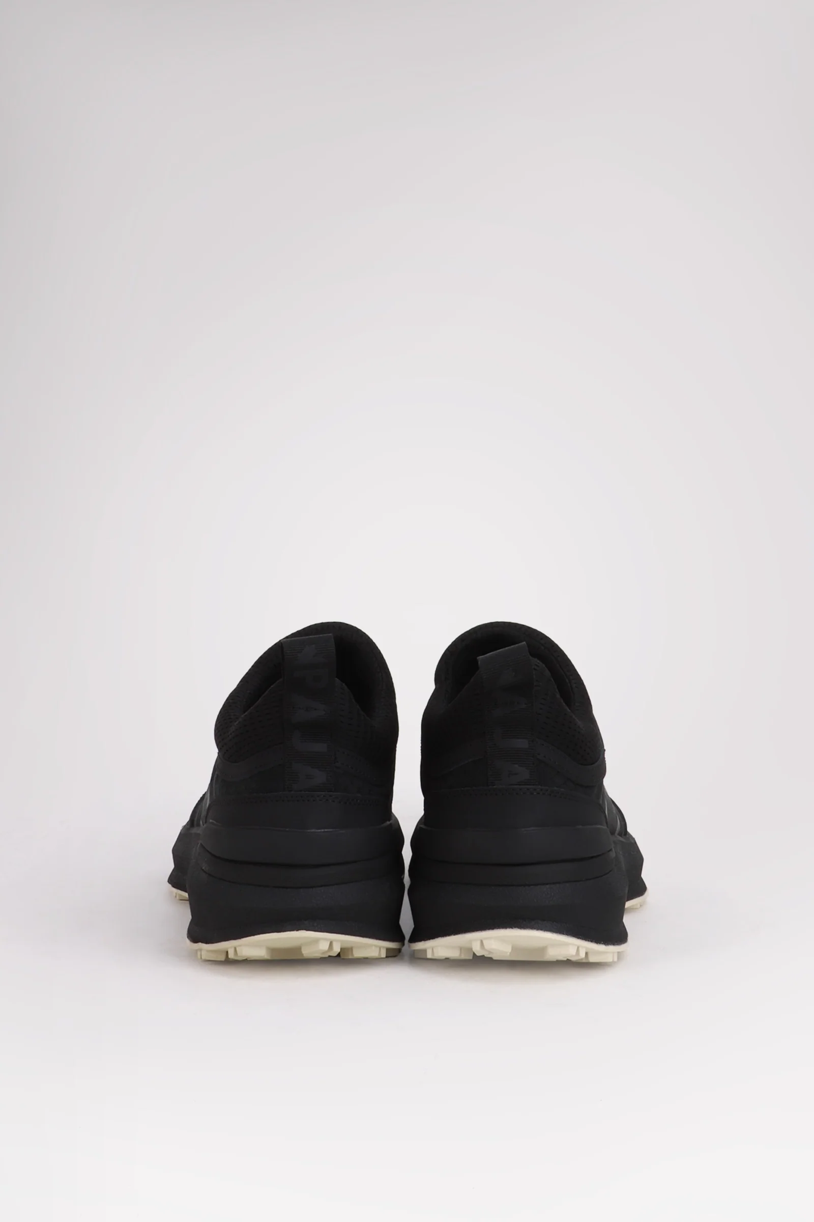 Urbn Jngl Zip W Women's Athletic Sneaker