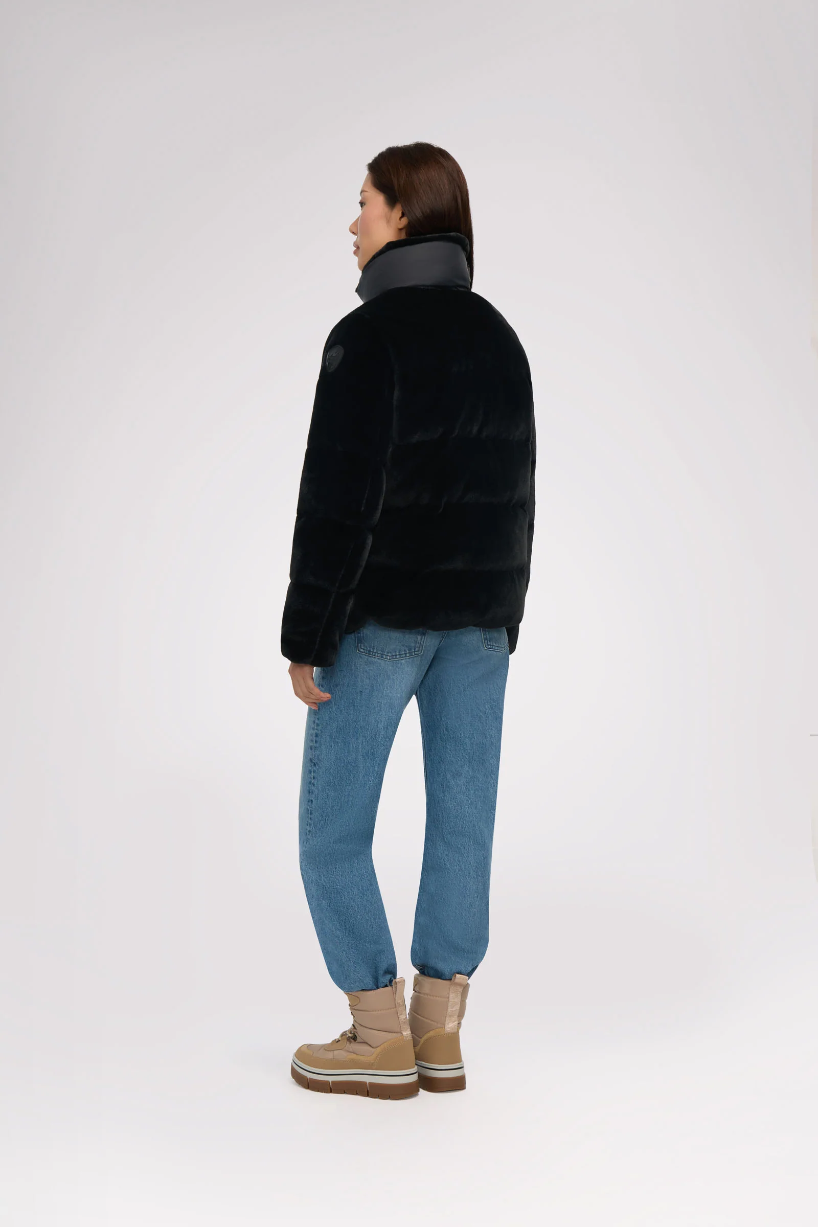 Vanita Women's Boxy Reversible Puffer