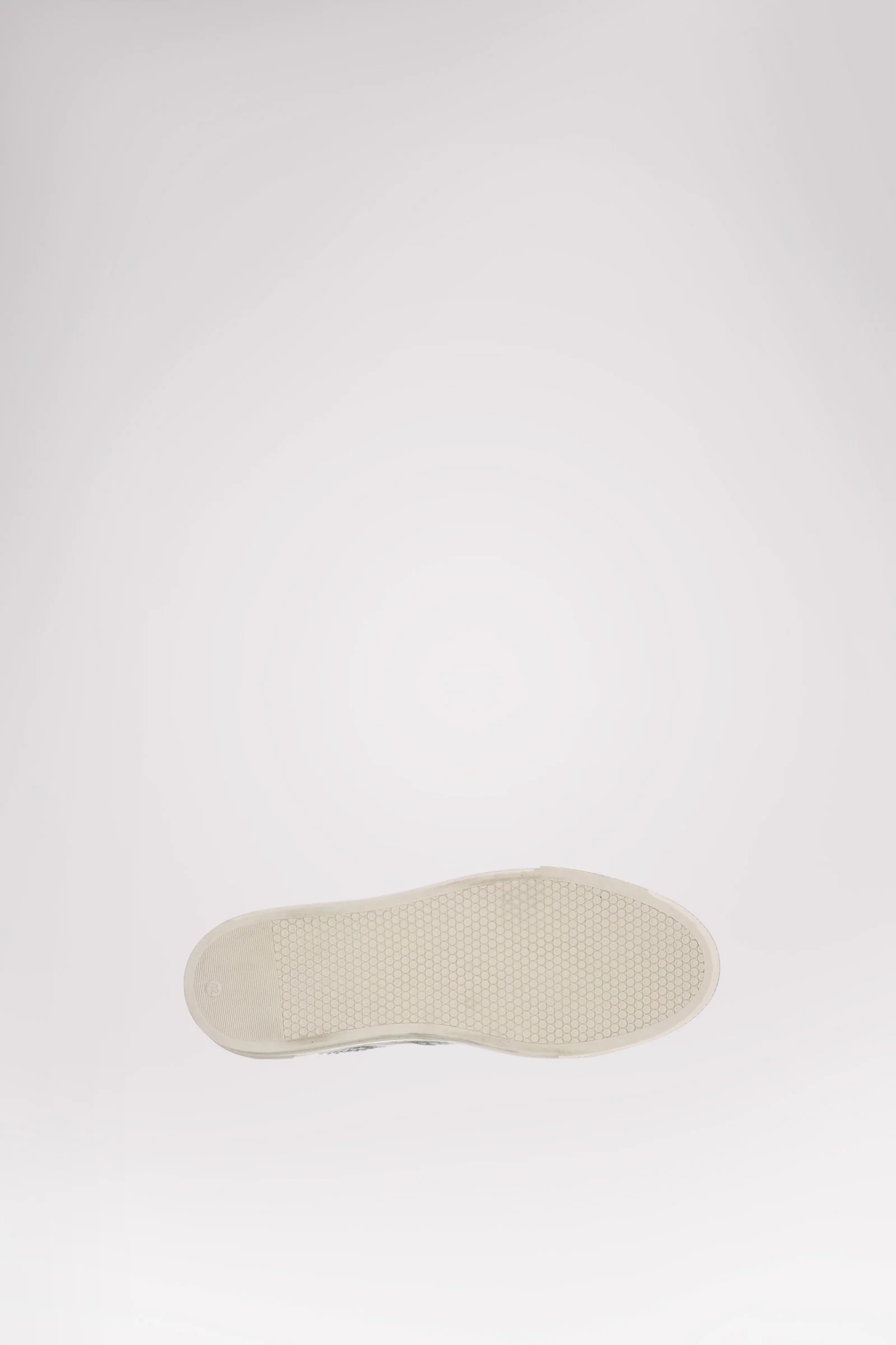 Tholsen Men's Casual Sneaker