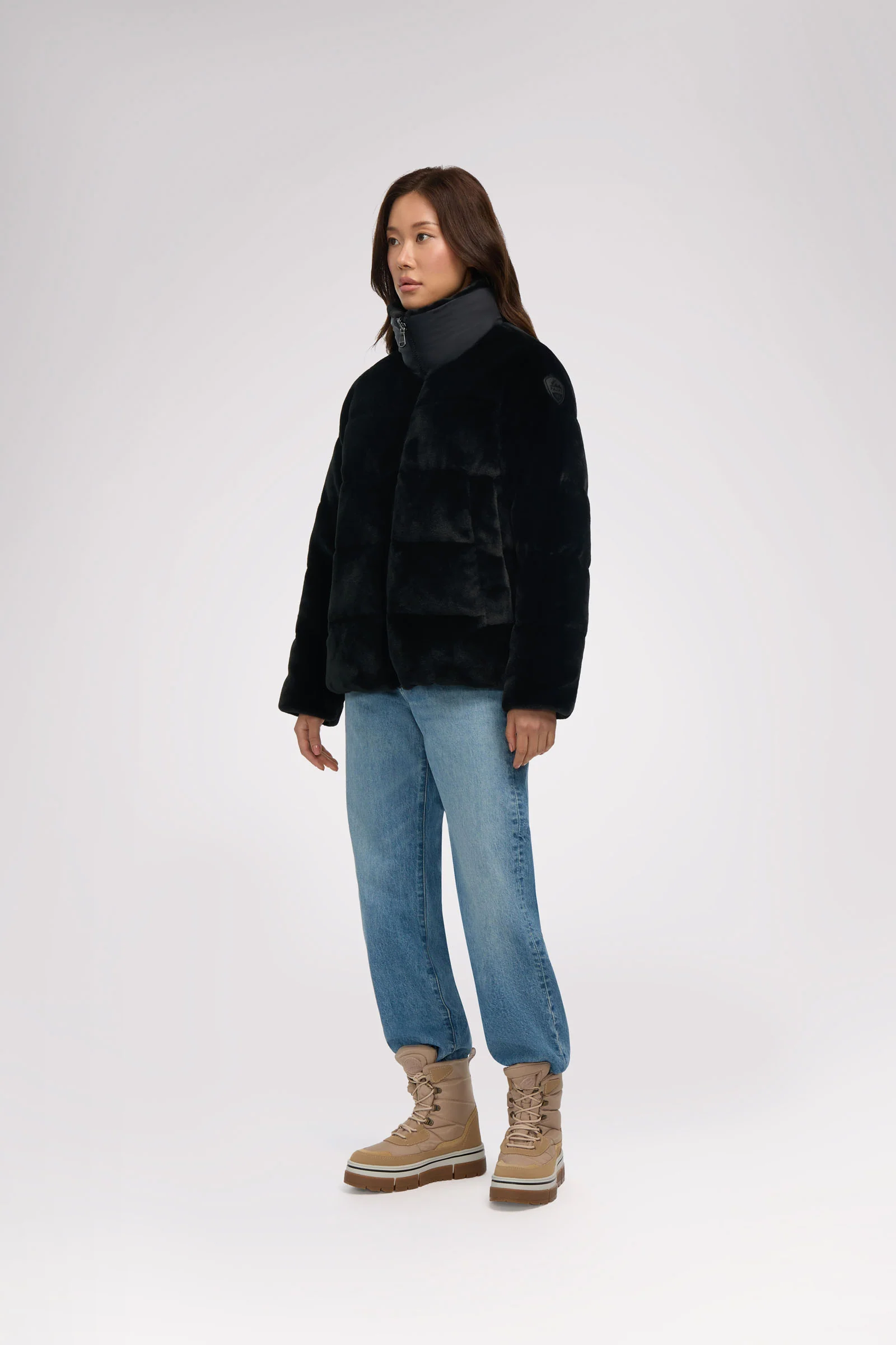 Vanita Women's Boxy Reversible Puffer