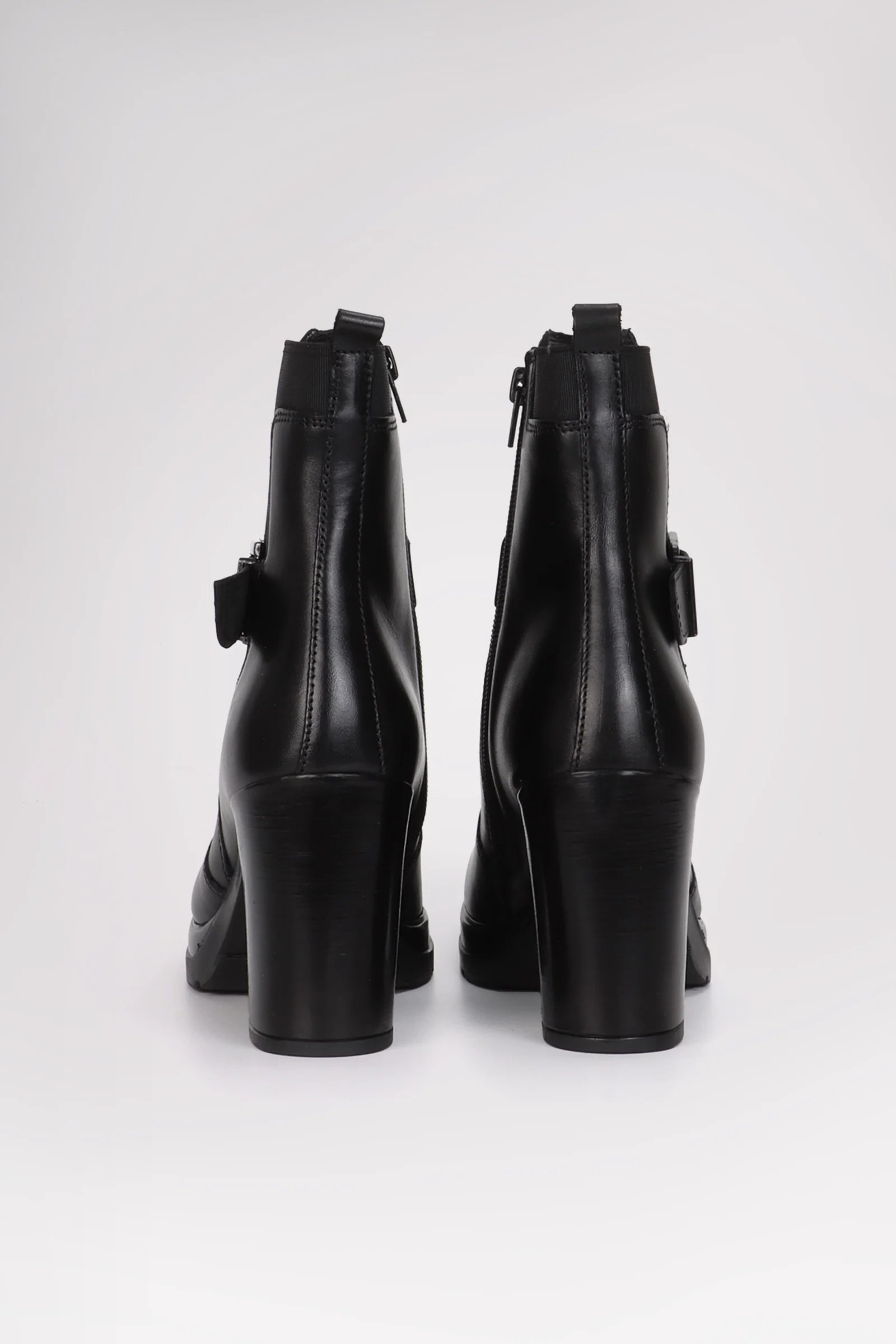 San Remo Women's Side Zip Boot