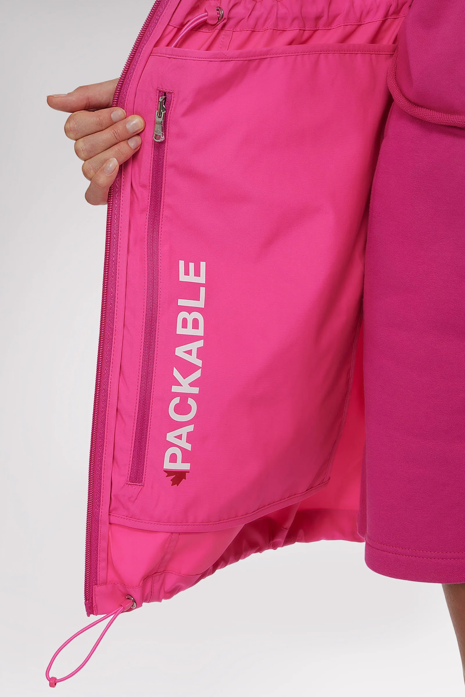 Esen Women's Hooded Rainshell