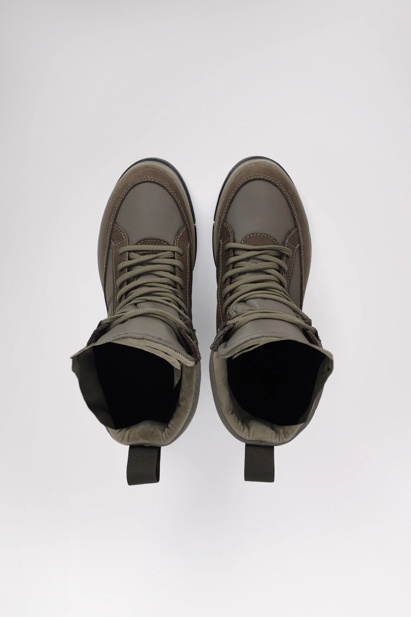 Halo Women's Boot w/Ice Grippers