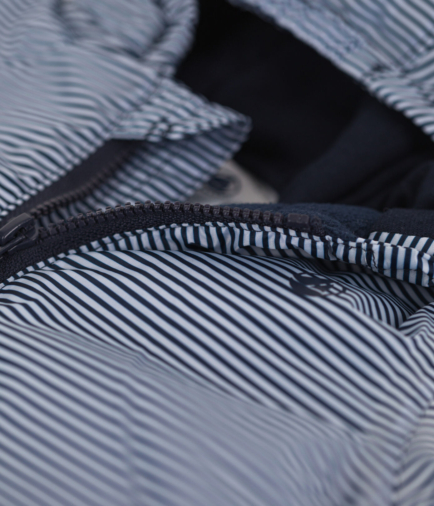 Coupe-vent chaud bébé