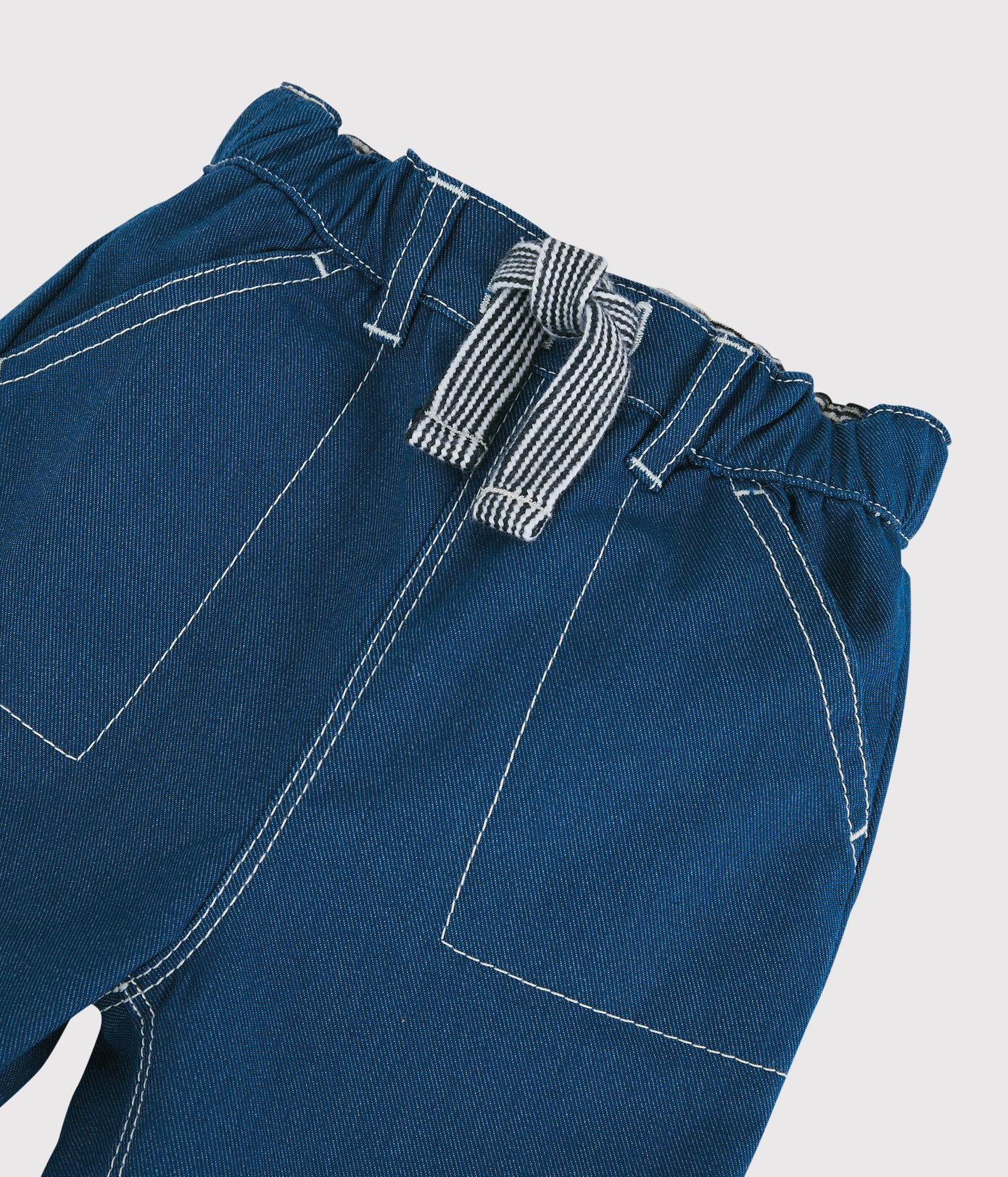 Pantalon en coton bébé.