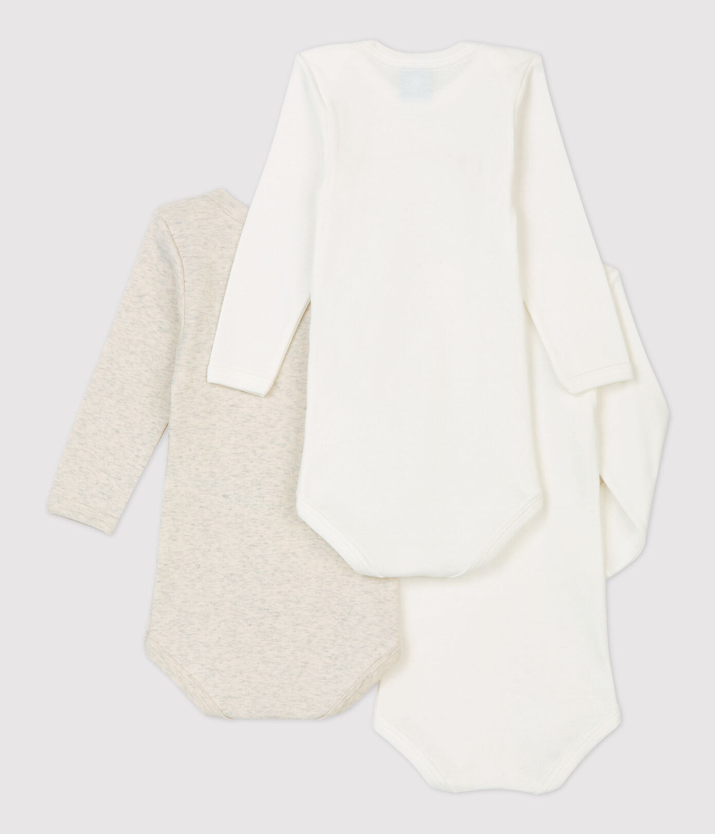 Lot de 3 bodies bébé en coton biologique.