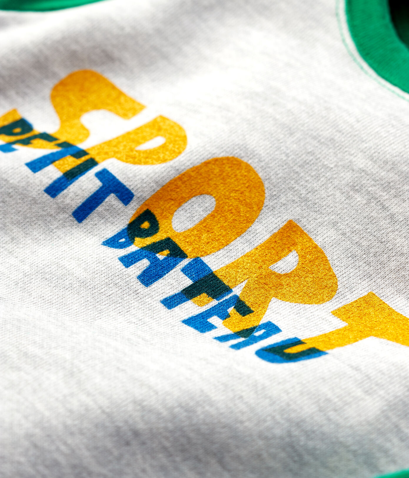 Combinaison en molleton bébé.