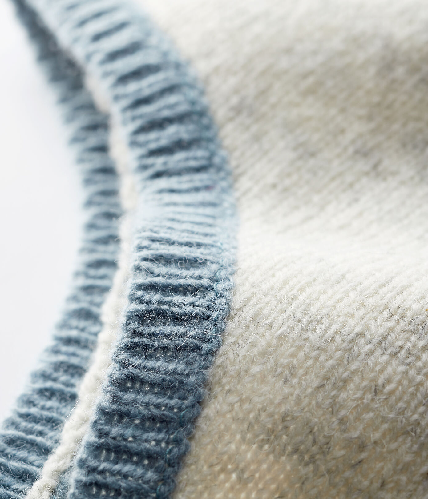 Bonnet gris chiné bébé garon en tricot