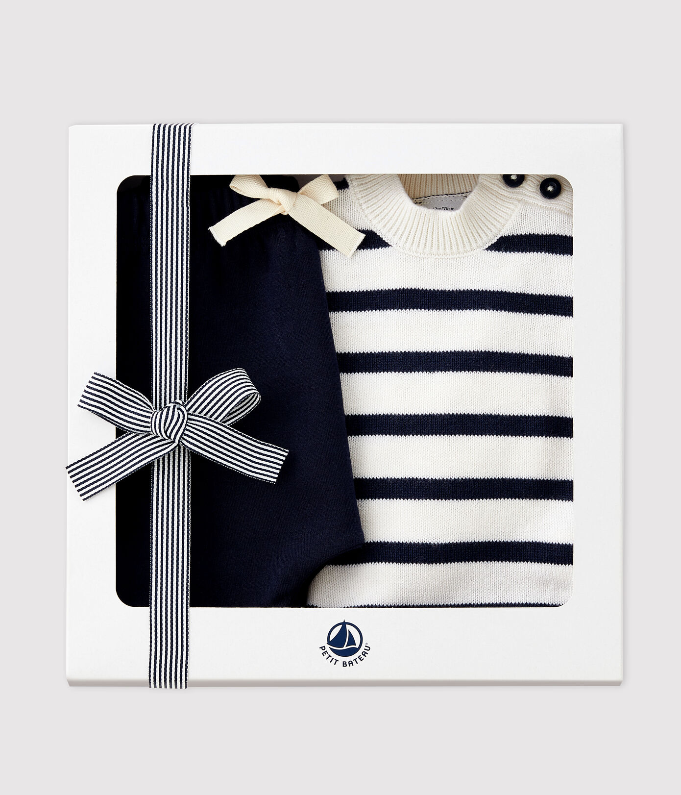 Coffret cadeau bébé pull et pantalon