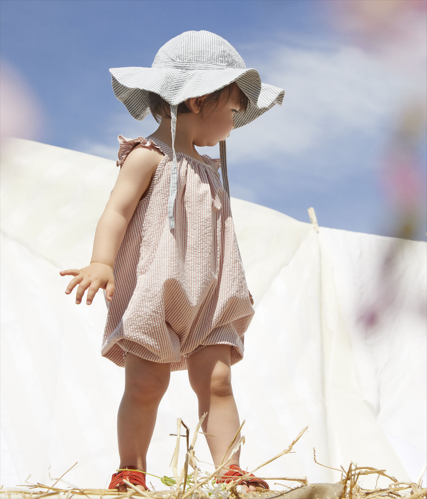 Combinaison courte en seersucker bio bébé