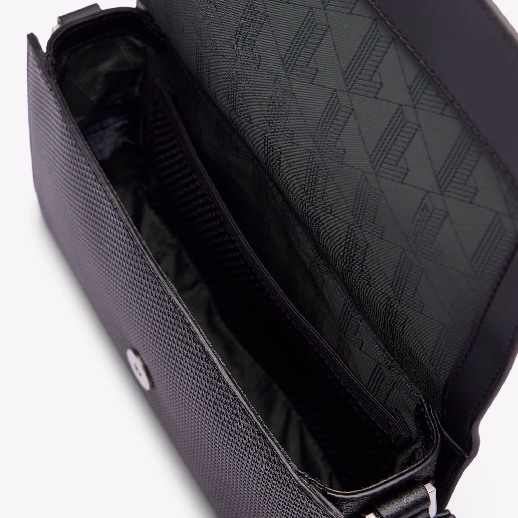 Chantaco Leather Flap Close Reporter Bag