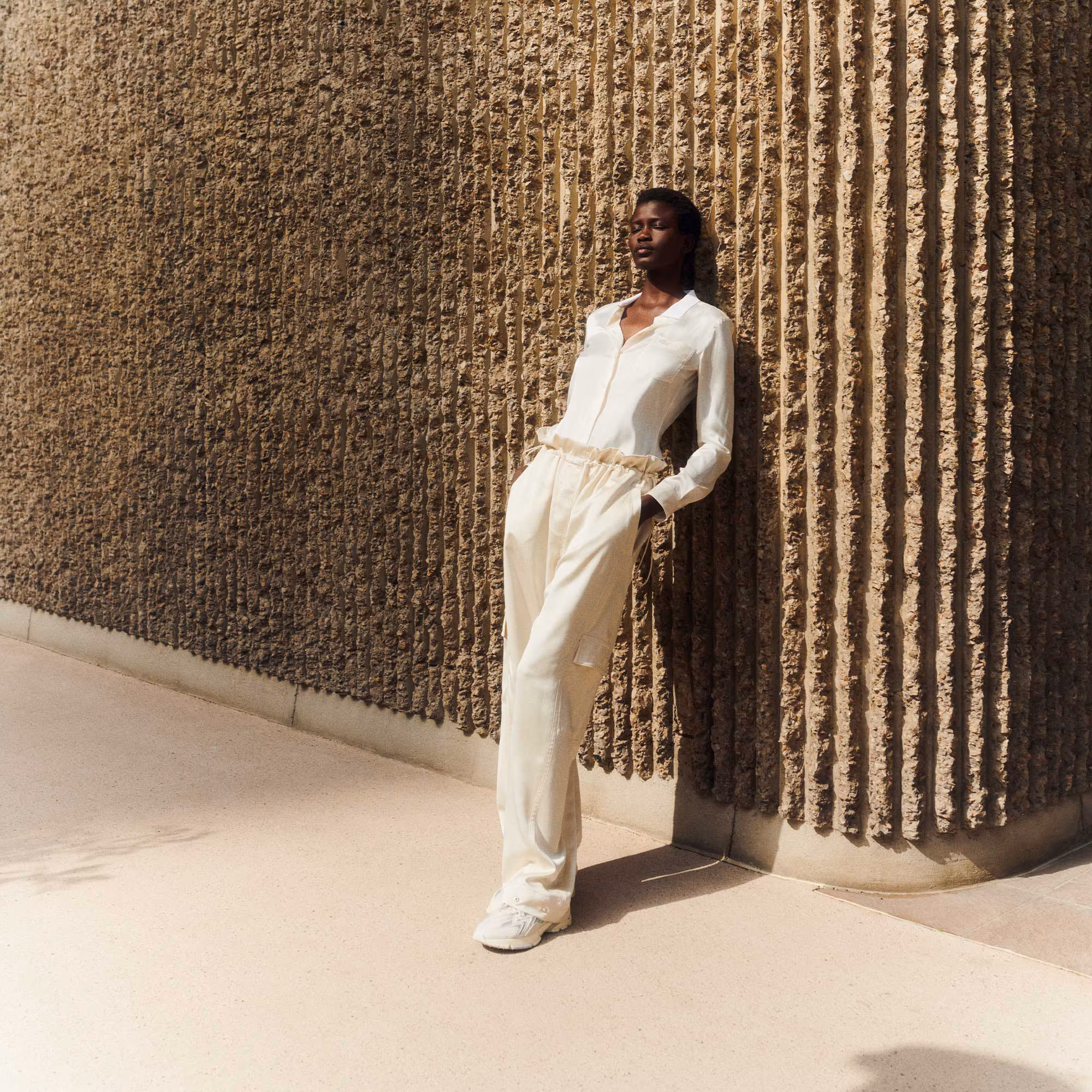 Women's Slim Fit Ribbed Collar Shirt