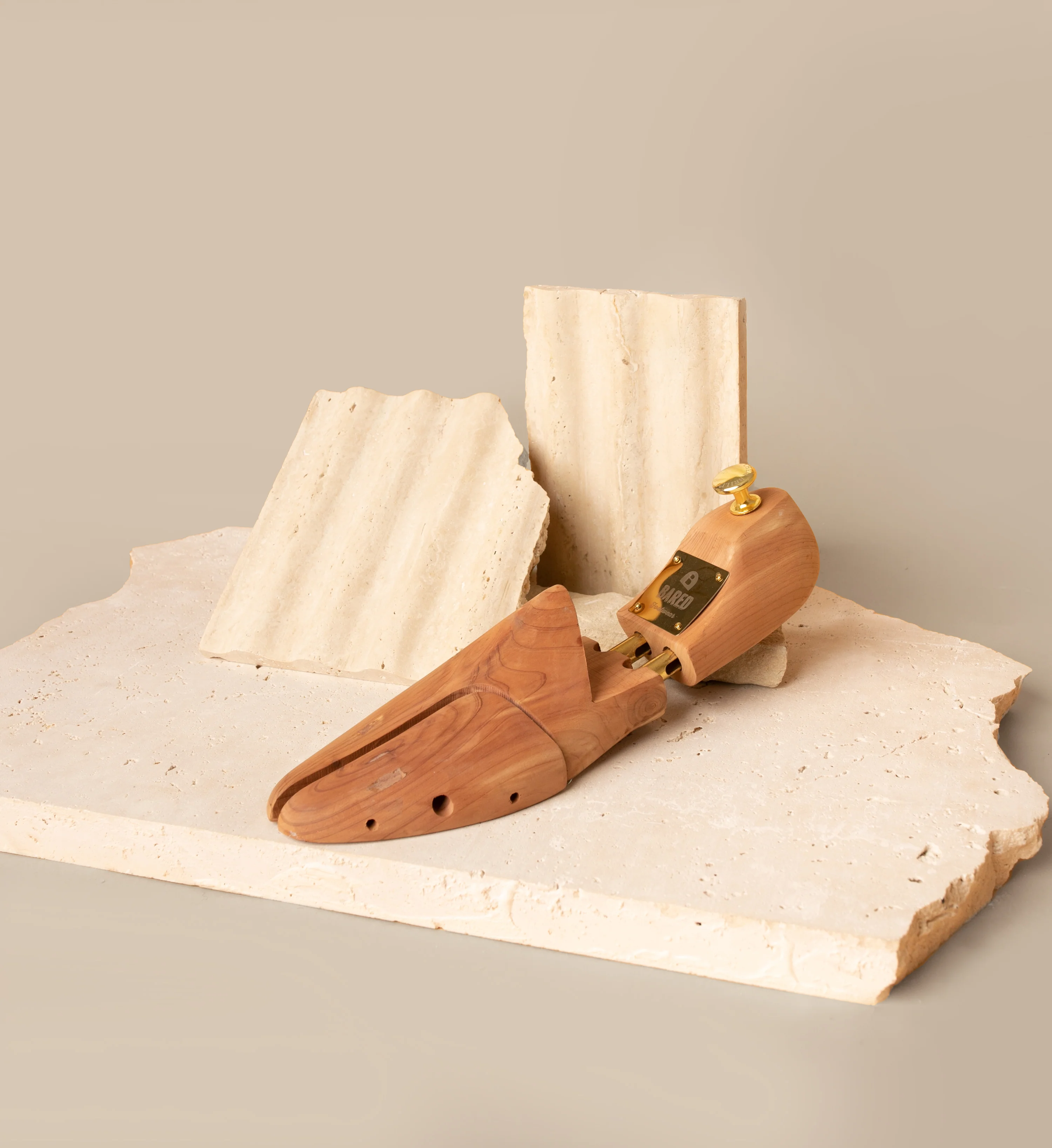 Bared Shoe Trees Natural
