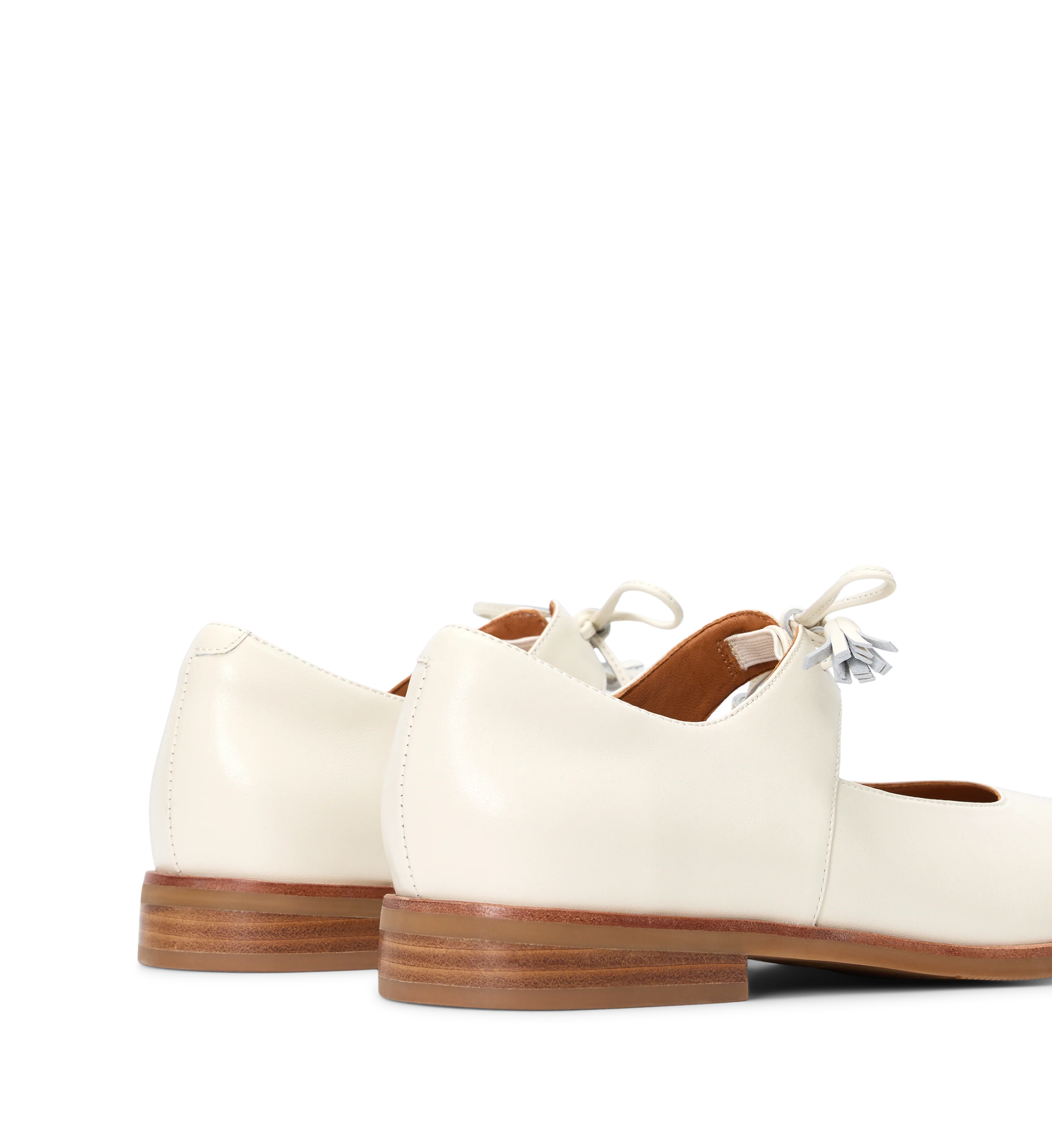 Amazona Ecru Leather Ballet Flats