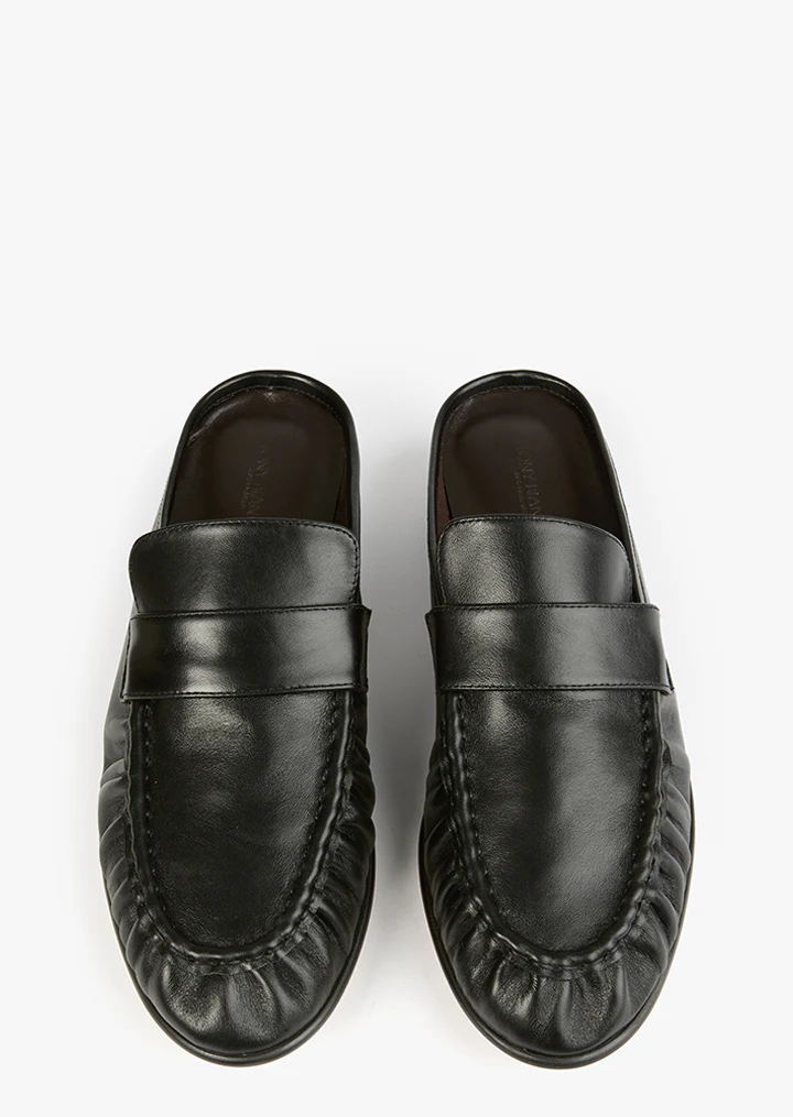 Glacier Black Venice