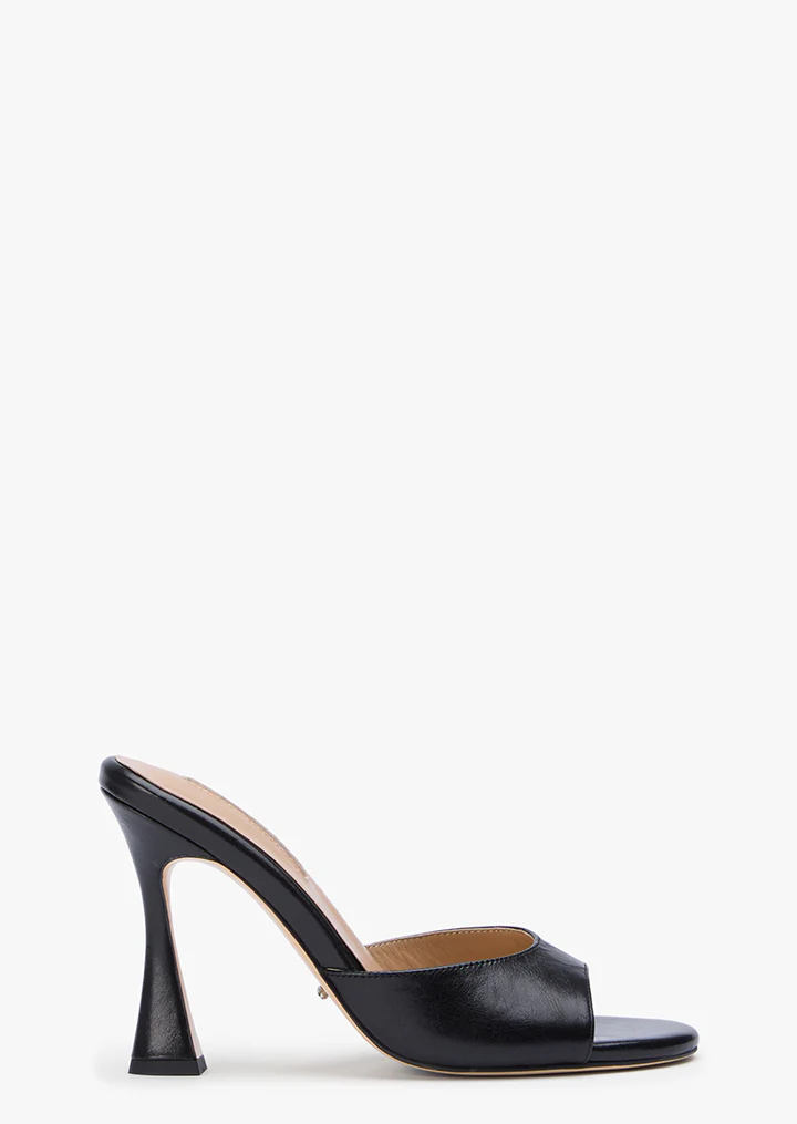 Victoria Black Vintage